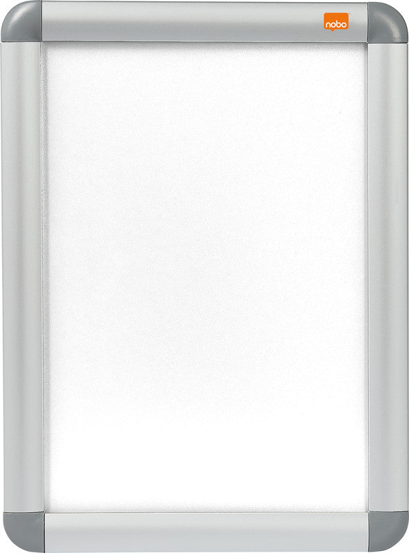 Nobo Plakatrahmen – 252 × 342 mm, silber, wetterfest, spritzwassergeschützt, für A4