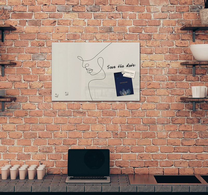 Sigel Whiteboard – 60 × 40 cm, Glas, magnetisch, Wandmontage, inkl. Magnetwürfel, Montagesatz