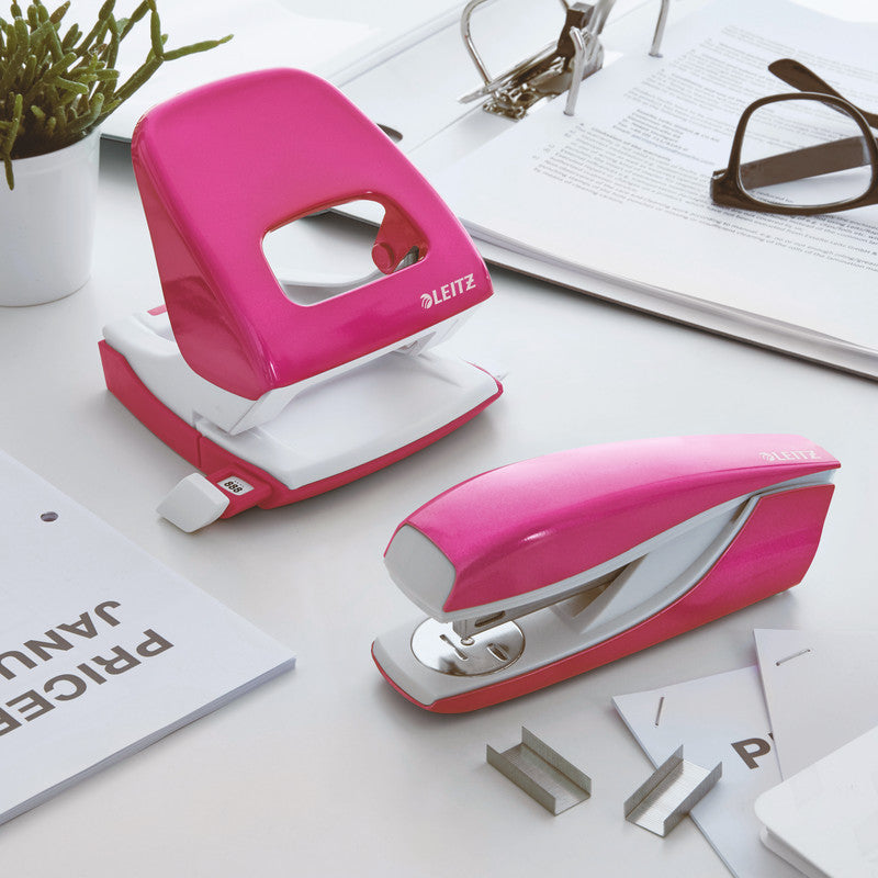 Leitz NeXXt 23.10.5502 – Hefter, metallisch, pink