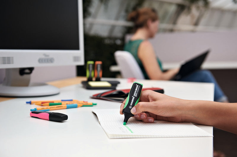 STABILO BOSS Textmarker Pastelltürkis – Keilspitze, 2–5 mm, nachfüllbar