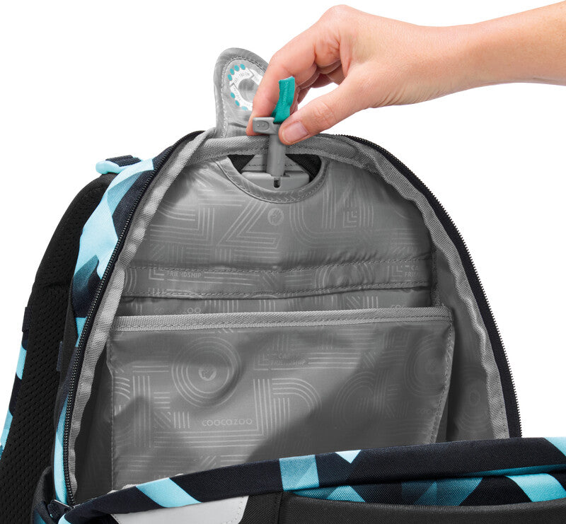 Coocazoo Rucksack Mate – Laser Lights – aus recyceltem PET – 30 l – 30,0 × 46,0 × 23,0 cm