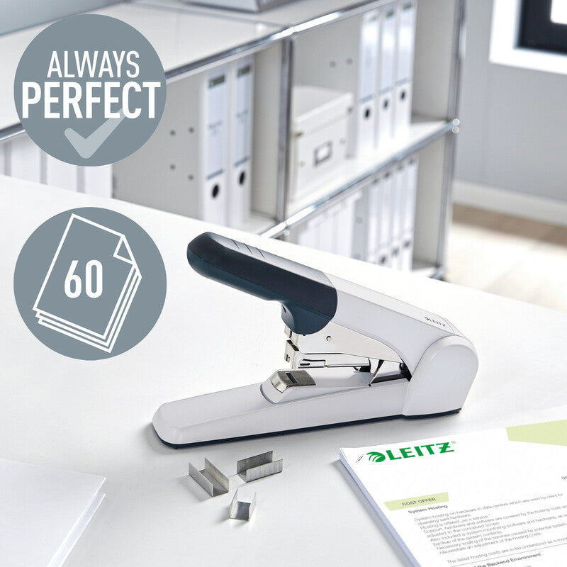 Leitz 5552 – Hefter, 60 Blatt, für 25/10, Flat-Clinch, Einlegetiefe 57 mm, grau