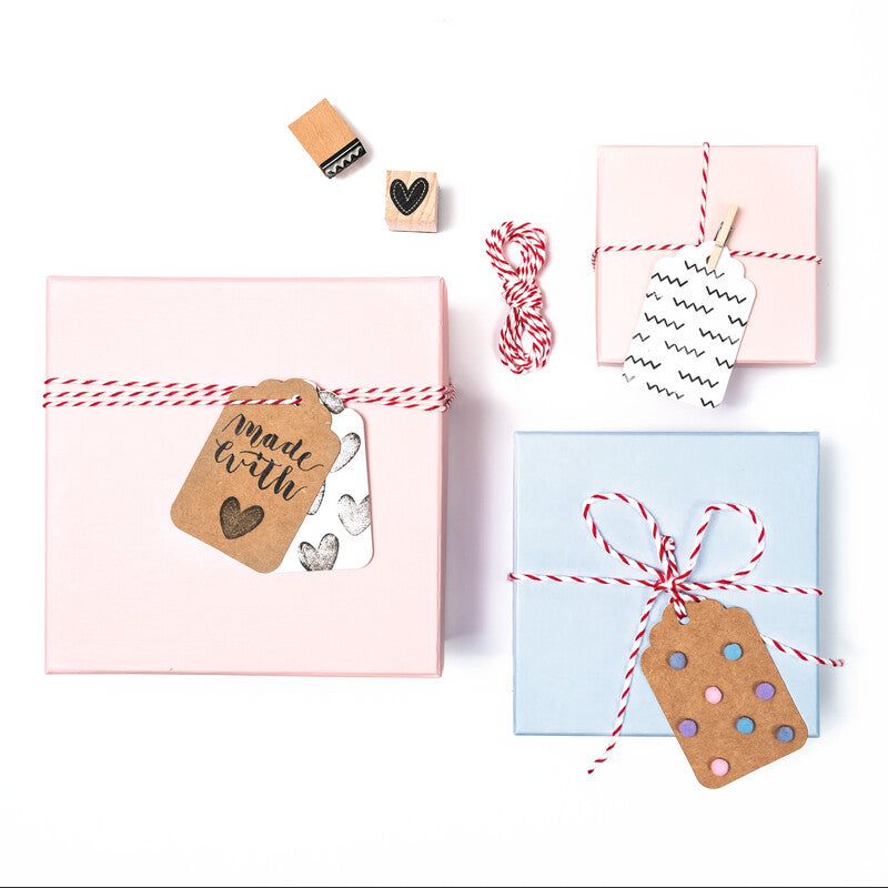 Folia Geschenketiketten – verschiedene Grössen, farbig sortiert, mit Schnur – 12 Etiketten – Papier