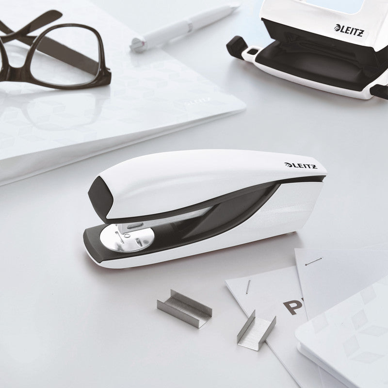 Leitz NeXXt 5502 WOW – Hefter, weiss