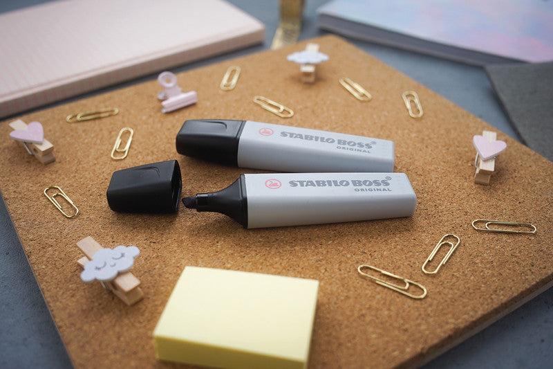 STABILO BOSS Original Textmarker seidengrau – Keilspitze, 2–5 mm