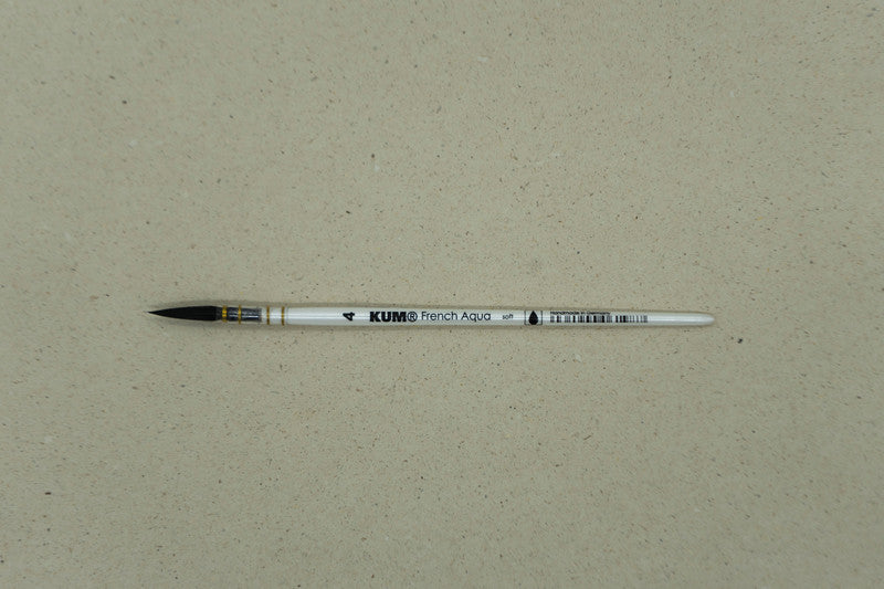 Kum Pinsel – perlmuttfarben, Synthetikhaare, Länge 125 mm, Grösse 4, Aluminiumzwinge, runde Spitze