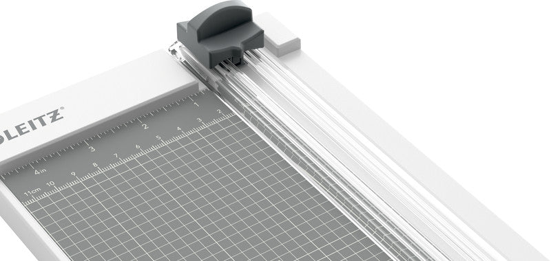 Leitz Rollenschneidemaschine Precision Home A4 – 305 mm, bis A4, 8 Blatt