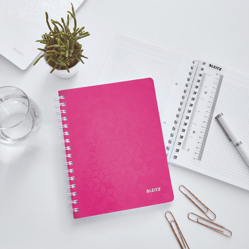 Leitz Collegeblock – A5 – kariert – 80 Blatt – 80 g/m² – Doppelspirale, Stiftschlaufe, Sichthülle, pink, FSC