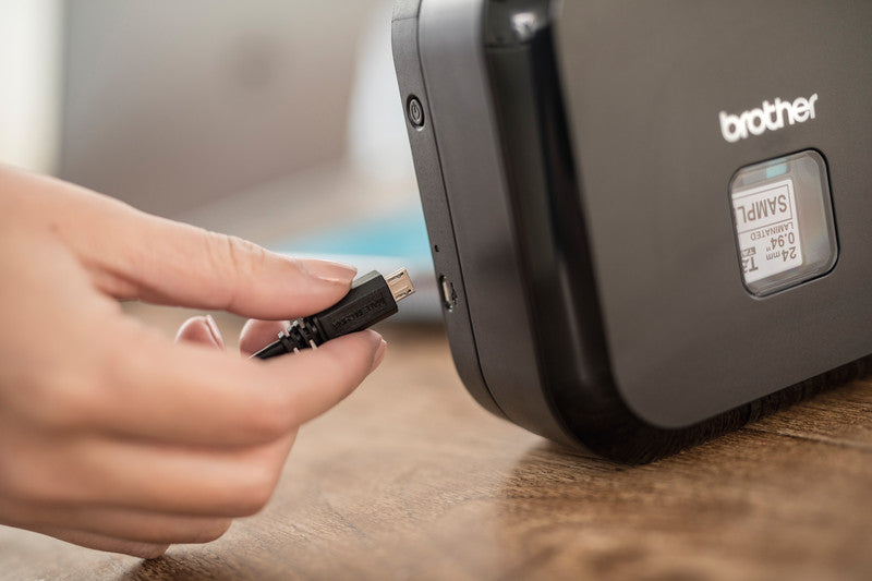Brother P-touch Cube Plus P710BT – Beschriftungsgerät, Thermodirekt, für Bänder bis 24 mm, USB, Bluetooth