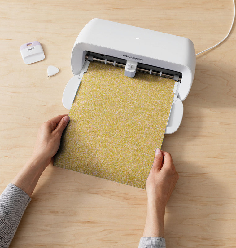 Cricut Aufbügelfolie – Glitzer – Gold – 241×483 mm – für Cricut Joy Xtra Schneideplotter