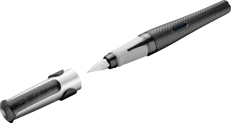 Pelikano Dark Legend – Federspitze L – für Linkshänder – Schwarz, Blau – Patronen