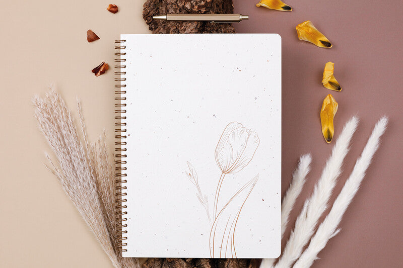 Clairefontaine Spiralheft A4, punktkariert, Spiralbindung, Softcover, 74 Blatt, 90 g/m² – beige