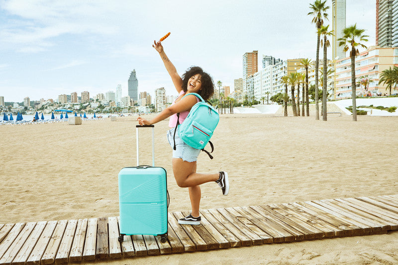 American Tourister Trolley Airconic – 101 l, Hartschale, 4 Doppelrollen, mit TSA, Aqua Grün, 49 × 77 × 31 cm
