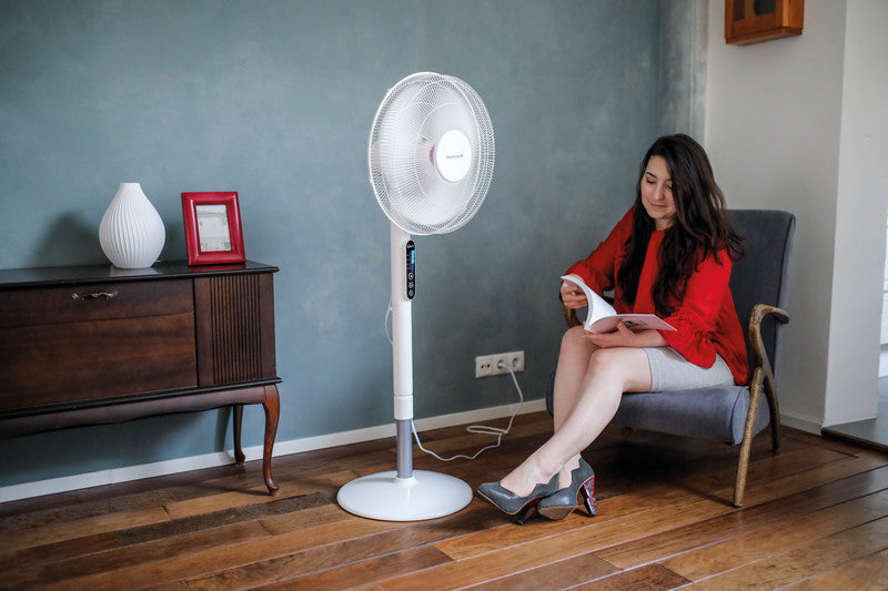 Honeywell QuietSet HSF-600WE4 Standventilator – 8 Stufen, Oszillation, mit Fernbedienung, Timer, höhenverstellbar
