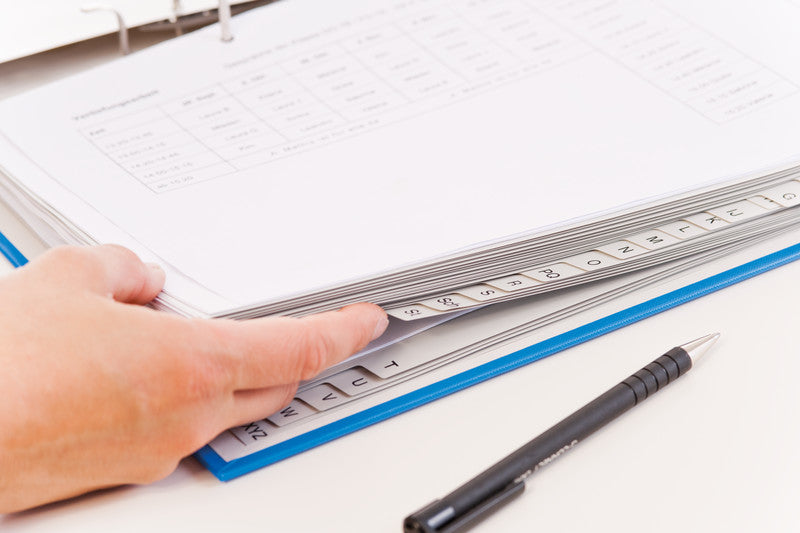 Q-connect Register – 24-teilig, PP, grau, vorgedruckt, 2-fach Lochung, für Formate bis A5 hoch