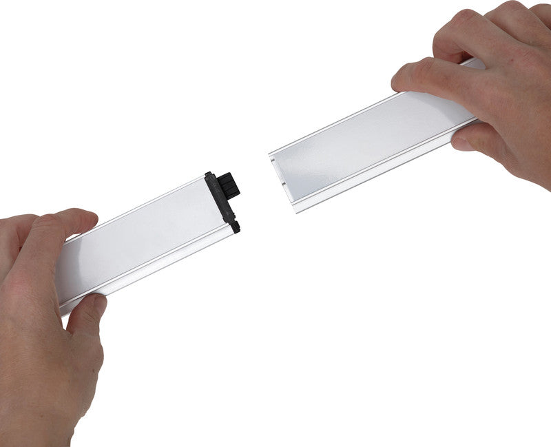 MAUL Whiteboard – 50 × 4,2 cm, magnetisch, inkl. 2 Haken, Verlängerungsadapter, Befestigungsmaterial
