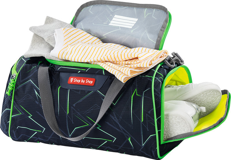 Step by Step Sporttasche CLOUD – 13 l, Motiv Ninja Kimo, mit Schultergurt, wasserabweisend, 38 × 20 × 23 cm