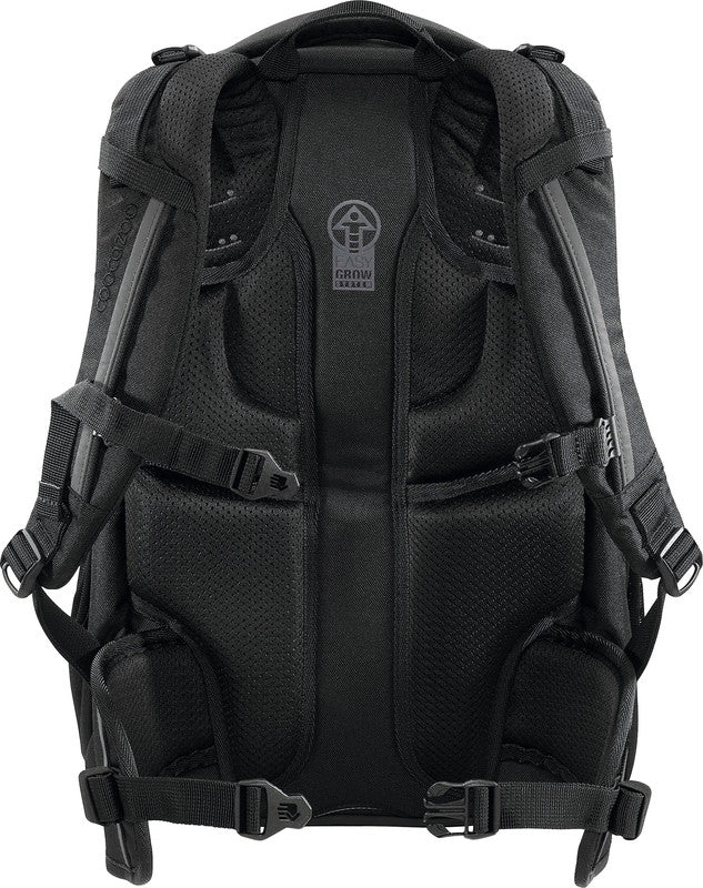 Coocazoo Rucksack Mate – Black Coal – schwarz – 30 l – B 30 × H 44 × T 23 cm