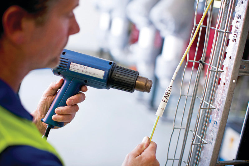 Brother E550WVP – Beschriftungsgerät für TZe-Bänder 3,5–24 mm, USB, Auto-Cutter