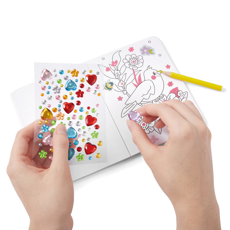 Trendhaus Tommy & Friends Malbuch, Papier, 14,8 × 10,5 cm, mehrfarbig, ab 3 Jahren, inkl. 94 Glitzersticker