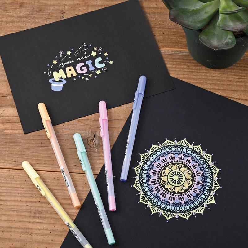 Sakura Moonlight Pastell Gelschreiber 8er Set – 8 Farben, 0,5 mm, schnelltrocknend, für dunkles Papier, Kappe