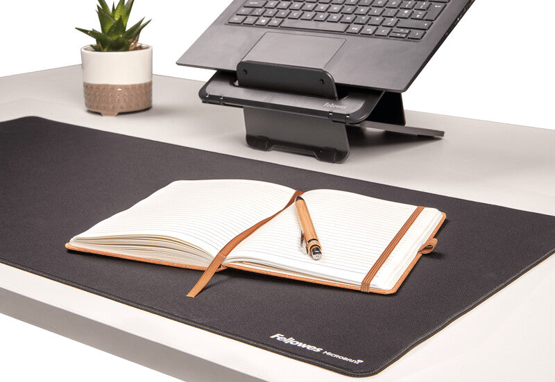 Fellowes Schreibtischset – schwarz
