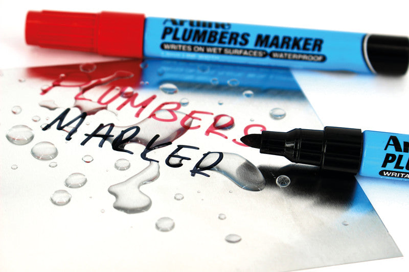 Artline Permanent Marker – rot