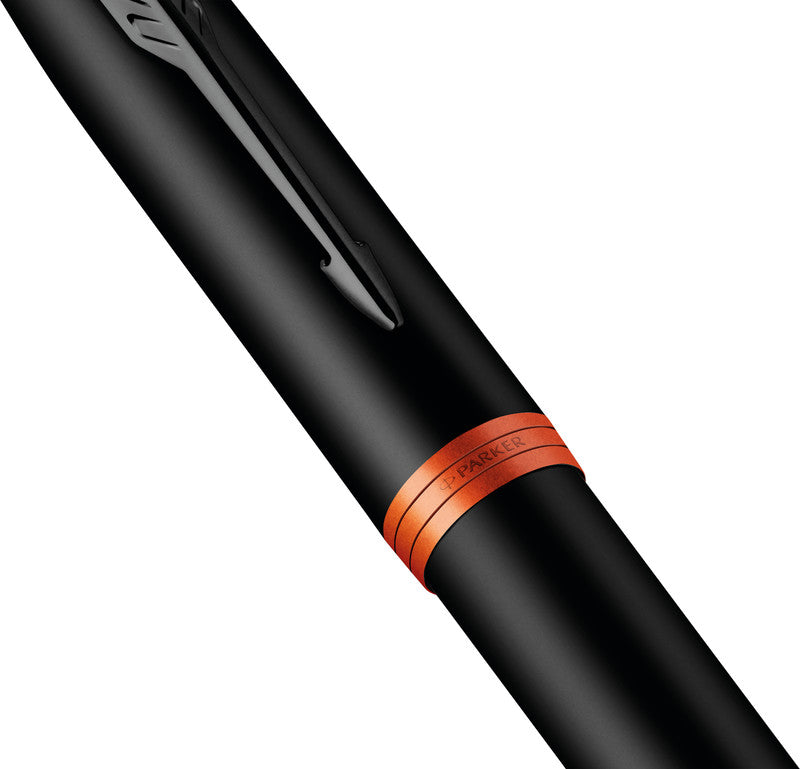 Parker IM Vibrant Rings – Mittlere Feder – für Rechts- & Linkshänder – Schwarz, Blau – Patronen