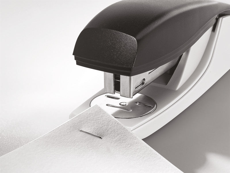 Leitz NeXXt 5500 – Hefter, Einlegetiefe 38 mm, Schwarz