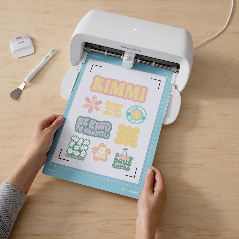Cricut Stickerpapier – für Cricut Maker, Cricut Explore und Cricut Joy Xtra – A4 – Weiss – 8 Blatt
