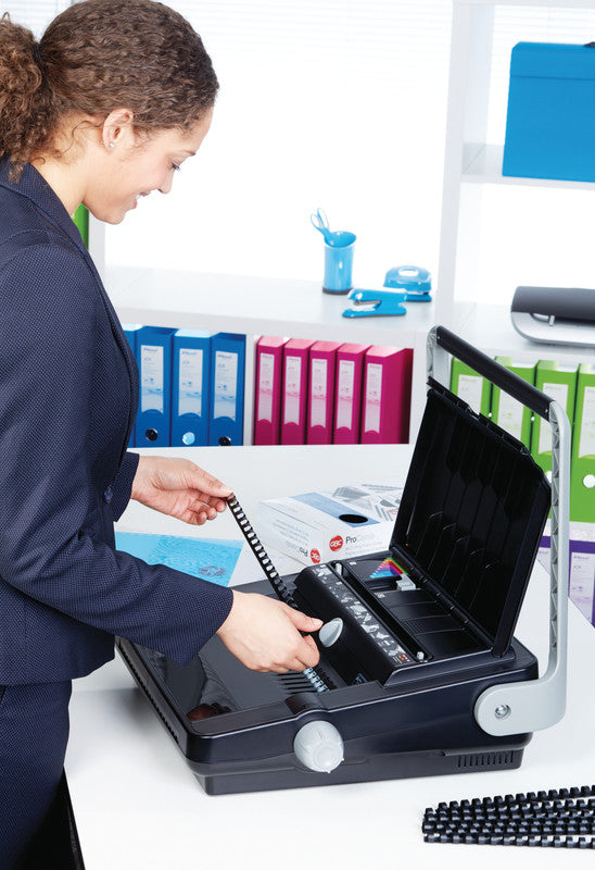 GBC CombBind C340 Stanz- und Bindemaschine – Plastikbindung, für 21-Loch, A3, bis 25 Blatt