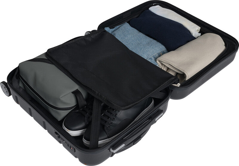 Beckmann Trolley Infinity – Hartschale PC/ABS, 4 Doppelrollen, mit TSA, Schwarz, 39 × 55 × 21 cm
