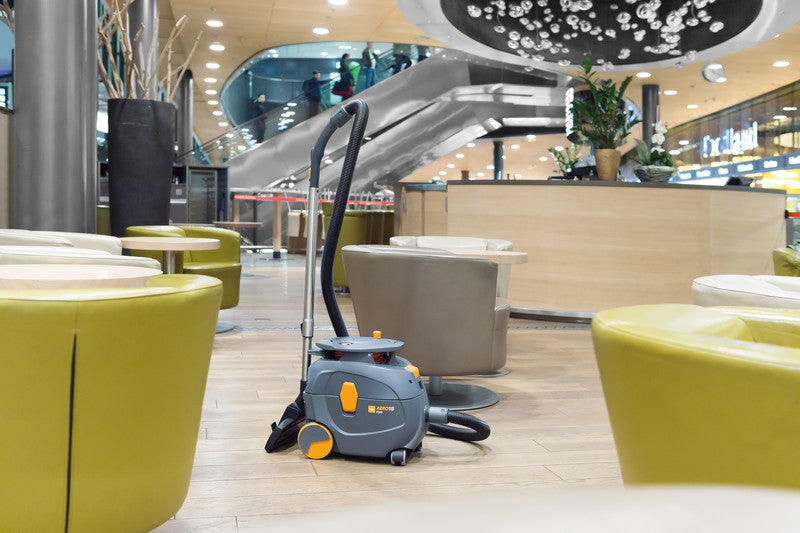 Taski Staubsauger Aero 8 SEV – 585 W, 13 l, Netzbetrieb, Kabel 12,5 m