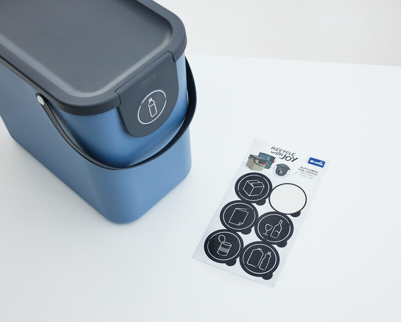 Rotho Abfallcontainer – 25 l – mit Deckel – Kunststoff, Horizon Blau – B × H × T 235 × 340 × 400 mm