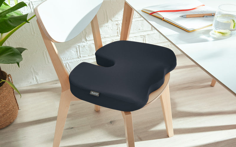 Leitz Ergo Cosy rechteckiges Kissen – 45,5 × 33,5 × 7,5 cm – Kunststoff, samtgrau