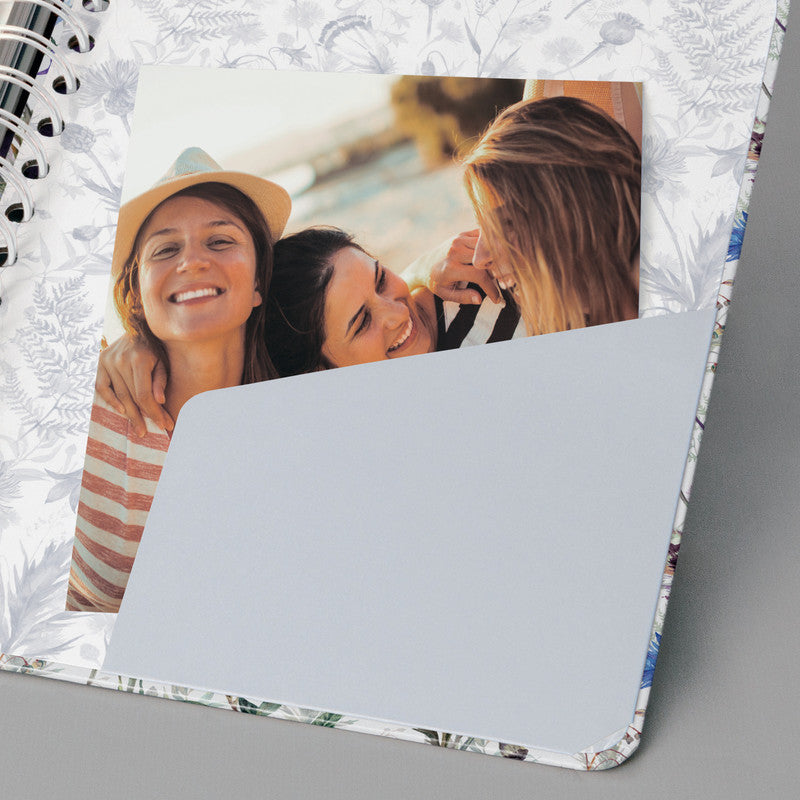 Sigel Spiralbuch JOLIE, 162 × 215 mm, punktkariert, Spiralbindung, Hardcover, 120 Seiten – mehrfarbig
