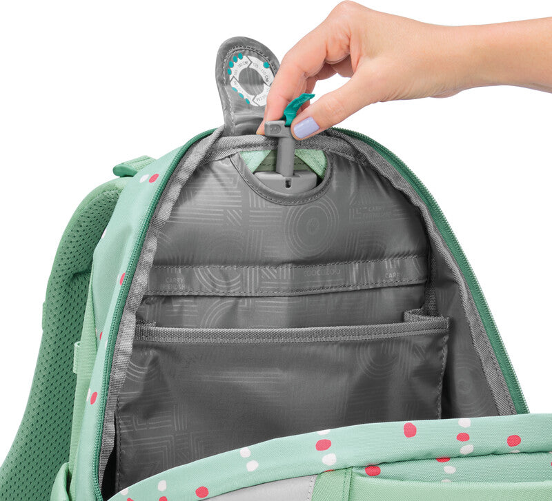 Coocazoo Rucksack Mate – Dancing Dots – 30 l, 30 × 46 × 23 cm – aus recycelten PET-Flaschen