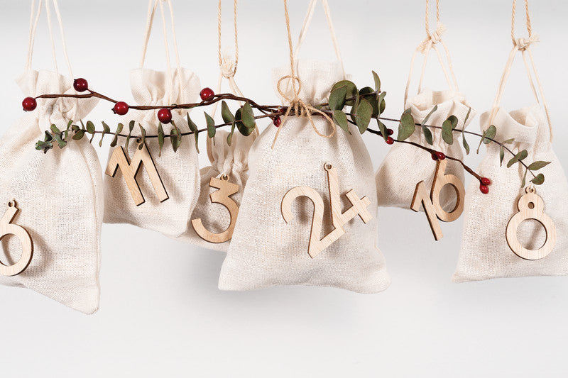 Folia Adventskalender-Set Holzzahlen – mehrfarbig – 130 × 130 mm, 18 mm, 24 Stück