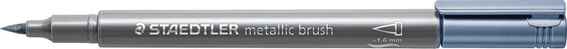 Staedtler Pinselstift – sortiert, Kunststoffschaft, 7er-Pack, pigmentierte Metallic-Tinte, für dunkles Papier