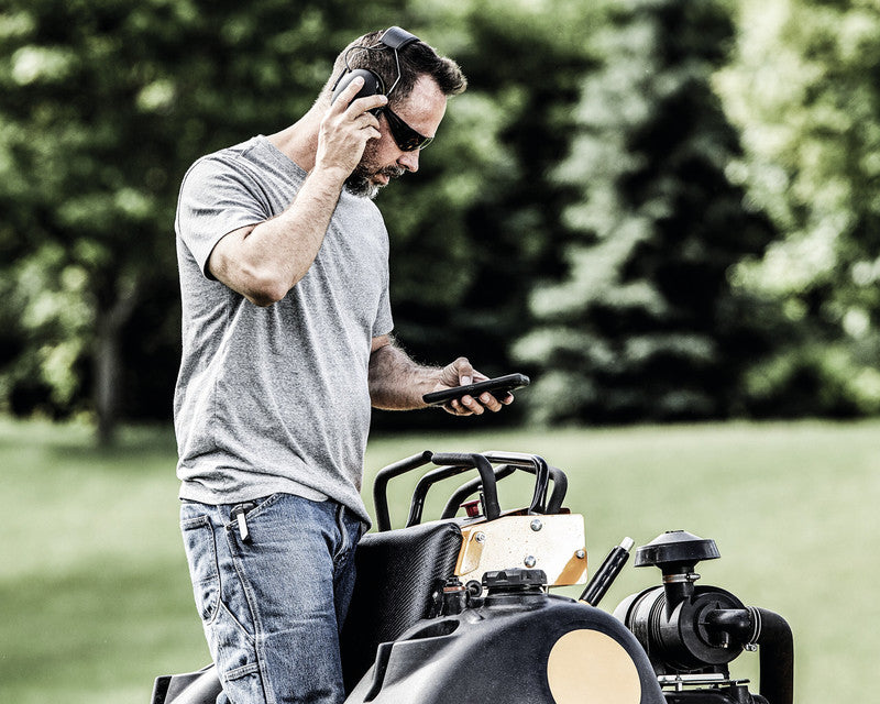 3M WorkTunes Connect Kapselgehörschutz – Bluetooth, mit Mikrofon, 31 dB, Kopfbügel, Schwarz