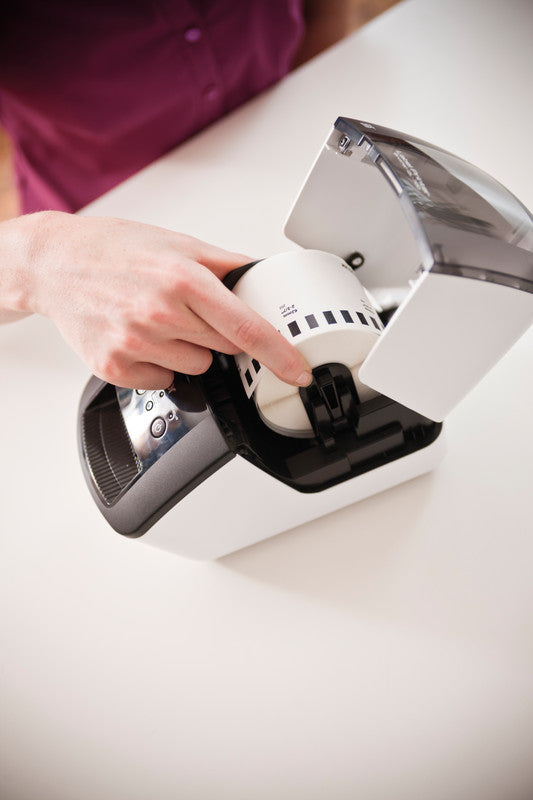 Brother QL-700 – Etikettendrucker, Thermodirekt, Auto-Cutter, USB, 300 dpi, für Rollen bis 59 mm
