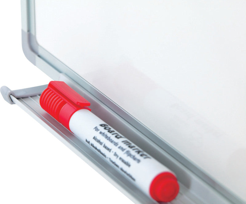 BEREC Whiteboard – 150 × 100 cm, Emaille, magnetisch, Aluminiumrahmen, Wandmontage, inkl. Stifteablage