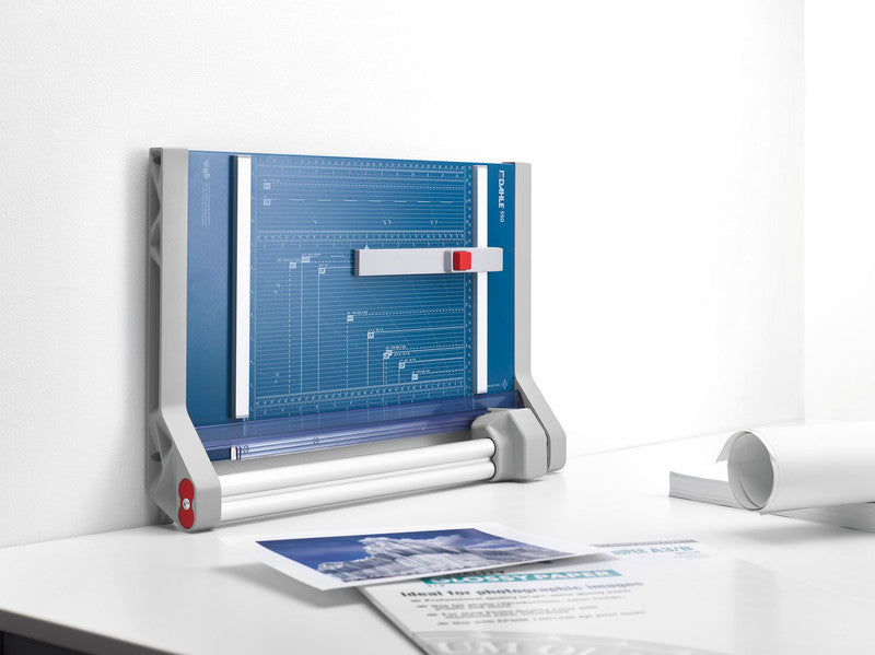Dahle Roll- und Schnitt-Schneidemaschine 550 Generation 3 – 360 mm, bis A4, 20 Blatt