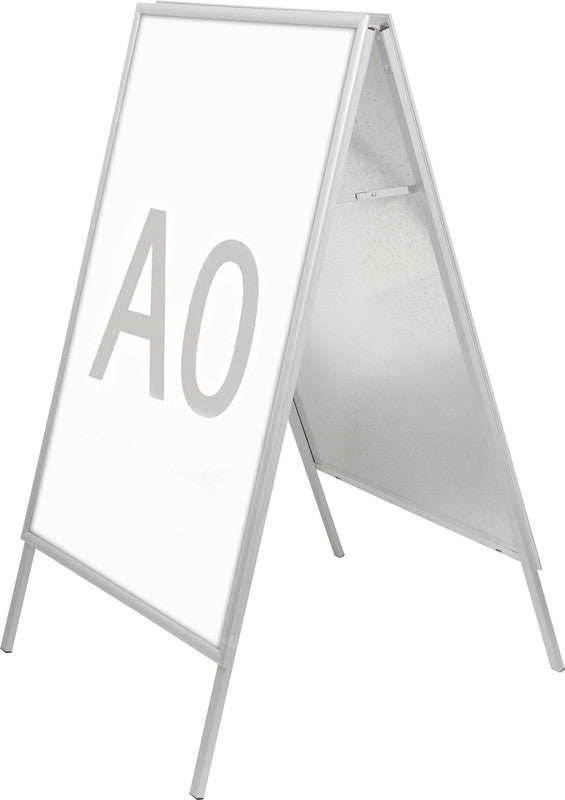 MAUL Plakatständer – für A0 hoch, silber, Metall/Kunststoff, 873×940×1403 mm