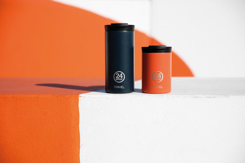 24Bottles Thermobecher Travel Tumbler – 3,5 dl – Edelstahl, isoliert, Sip&Go-Deckel – Sunset Orange