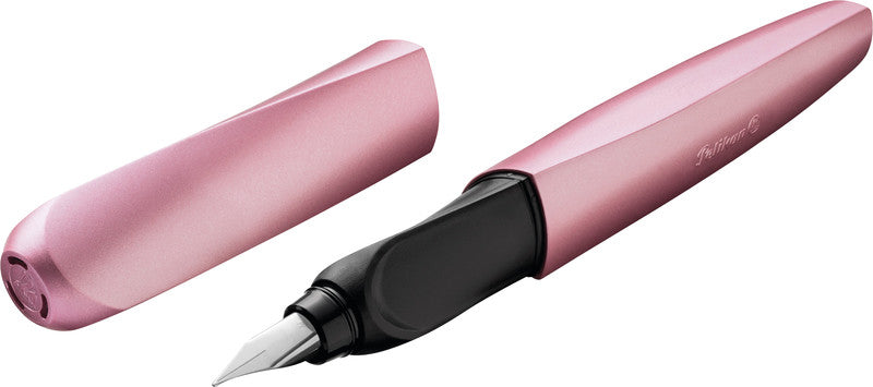 Pelikan Twist Girly Rose – Federspitze M – für Rechts- & Linkshänder – Rosa, Blau – Patronen