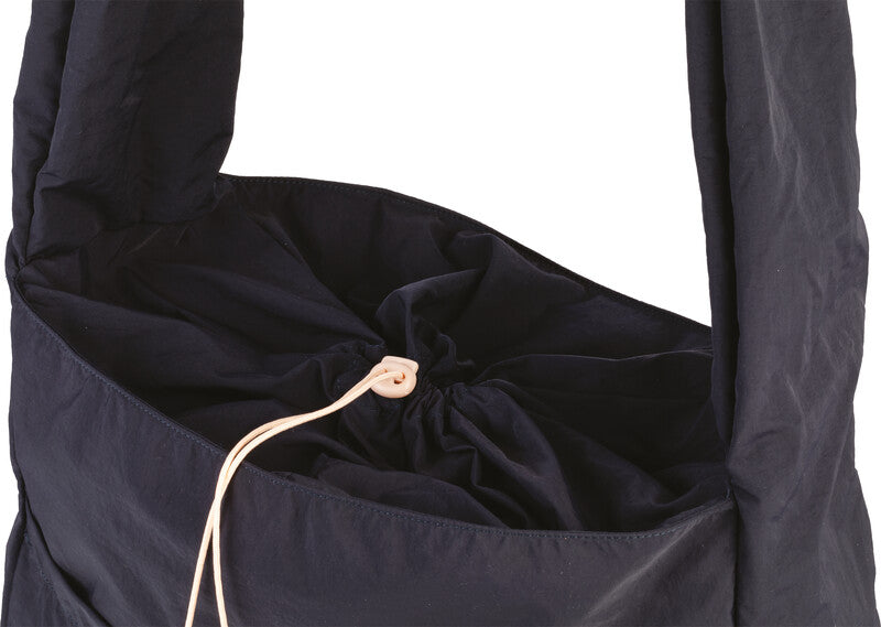 Fabrizio Super Soft Umhängetasche – Nylon, dunkelblau, 44 × 38 × 16 cm