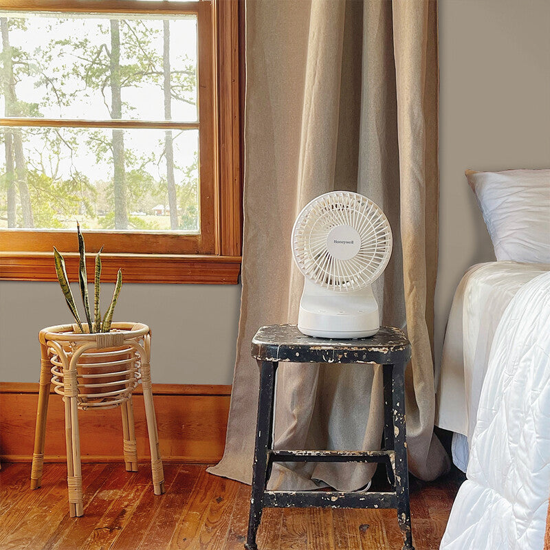 Honeywell Tischventilator QuietSet HTF337EW – 34 W, 5 Stufen, 80°, Timer, Netz, Weiss – 230 × 330 × 192 mm