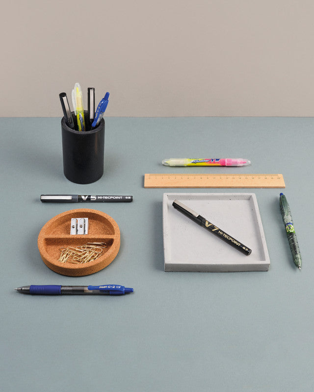 Pilot Hi-Tecpoint V5 – Tintenroller, mit Kappe, 0,3 mm, Schwarz, für Linkshänder