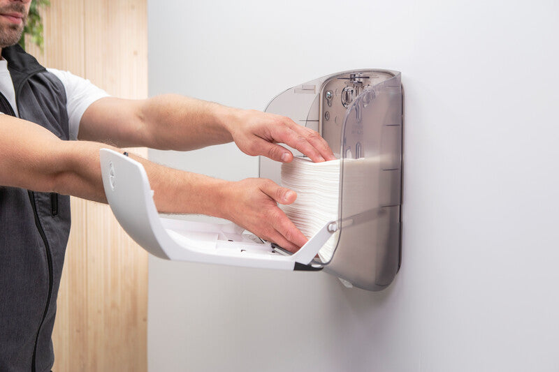 Katrin Falthandtuchspender Inclusive S Kunststoff Weiss – für Falthandtücher bis 210 mm – 300 × 329 × 135 mm